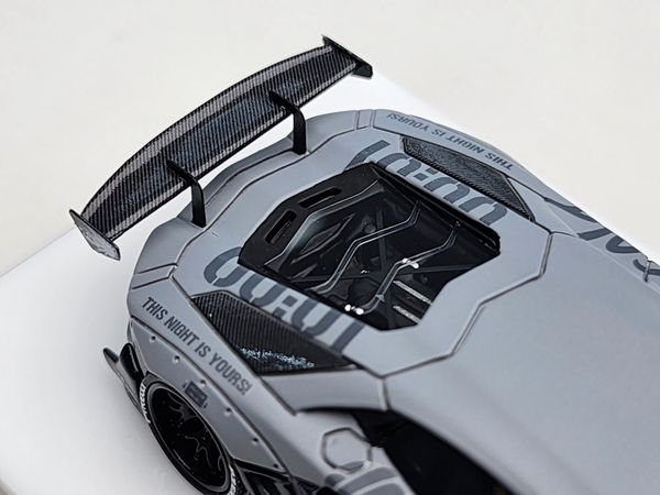 Xe Mô Hình Lamborghi Aventador 1:64 LBWK ( Xám )