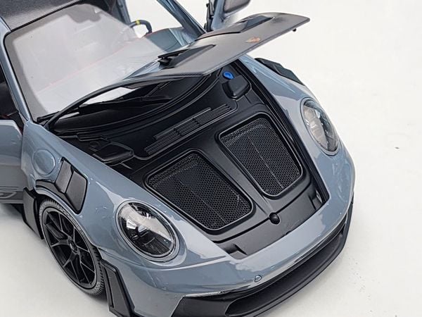 Xe Mô Hình Porsche 911 GT3 RS 2024 1:18 Minichamps ( Xám Mâm Đen )