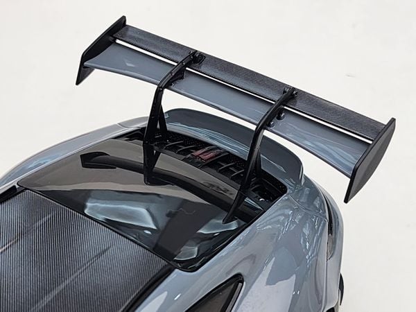 Xe Mô Hình Porsche 911 GT3 RS 2024 1:18 Minichamps ( Xám Mâm Đen )