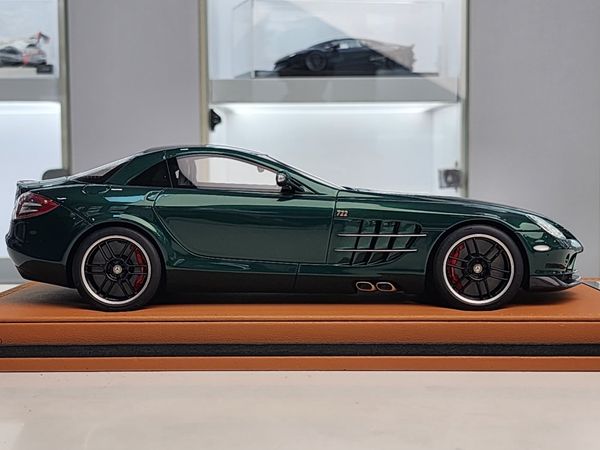 Xe mô hình Mercedes-Benz SLR 722 1:18 Ivy Model (Dark Green)