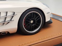 Xe mô hình Mercedes-Benz SLR 1:18 Ivy Model (Pearl White)