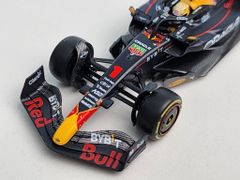 Xe Mô Hình Oracle Red Bull Racing RB18 #1 Max Verstappen 2022 Monaco Grand Prix 3rd Place 1:64 Minigt