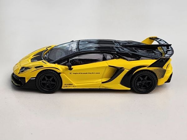 Xe Mô Hình LB-Sihouettr Works Lamborghini Aventador GT EVO LHD 1:64 MiniGT ( Yellow )