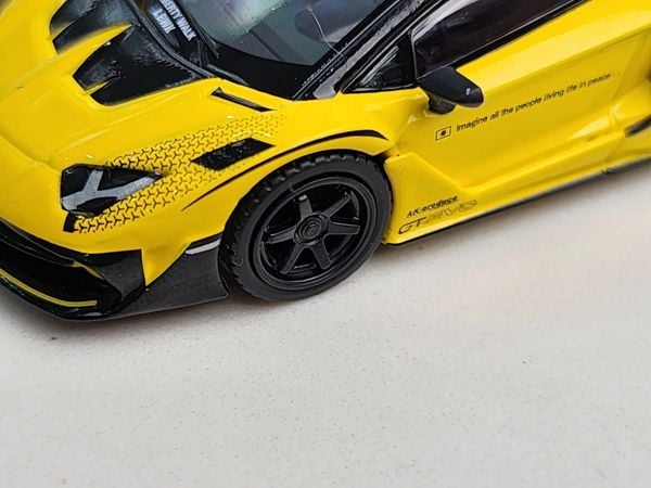 Xe Mô Hình LB-Sihouettr Works Lamborghini Aventador GT EVO LHD 1:64 MiniGT ( Yellow )