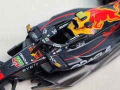 Xe Mô Hình Oracle Red Bull Racing RB18 #11 Sergio Pérez 2022 Monaco Grix Winner 1:64 MiniGT