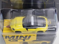Xe Mô Hình Nissan Z Super GT Safety 1:64 MiniGT ( Vàng )
