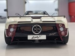 Xe Mô Hình Zonda F 1:18 Almost Real ( Trắng )