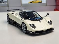 Xe Mô Hình Zonda F 1:18 Almost Real ( Trắng )