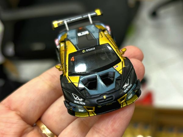 Xe Mô Hình Lamborghini Huracán GT3 EVO #4 2022 Macau GP Macau GT Cup 3rd Place 1:64 MiniGT ( Đen )