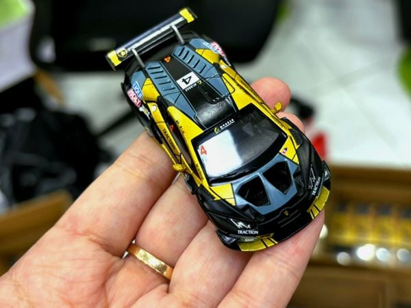 Xe Mô Hình Lamborghini Huracán GT3 EVO #4 2022 Macau GP Macau GT Cup 3rd Place 1:64 MiniGT ( Đen )