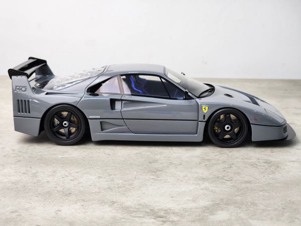 Xe Mô Hình Ferrari F40 Competizione 2022 Nardo 1:18 GT Spirit ( Grey )