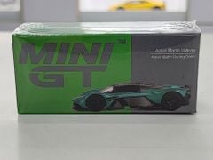 Xe mô hình ASTON MARTIN VALKYRIE ASTON MARTIN RACING GREEN LHD 1:64 MiniGT ( Xanh Lá)