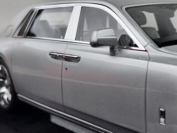 Xe Mô Hình Rolls-Royce Phantom Series Il 1:18 HH Model ( Moonlight Silver )