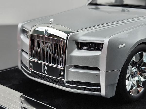 Xe Mô Hình Rolls-Royce Phantom Series Il 1:18 HH Model ( Moonlight Silver )