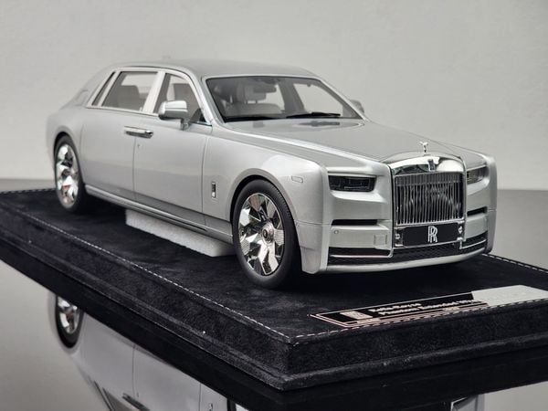 Xe Mô Hình Rolls-Royce Phantom Series Il 1:18 HH Model ( Moonlight Silver )