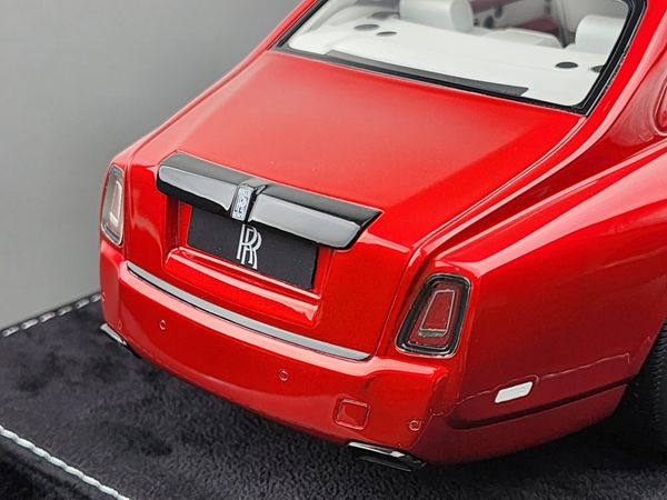 Xe Mô Hình Rolls-Royce Phantom Series Il 1:18 HH Model ( Metallic Red )