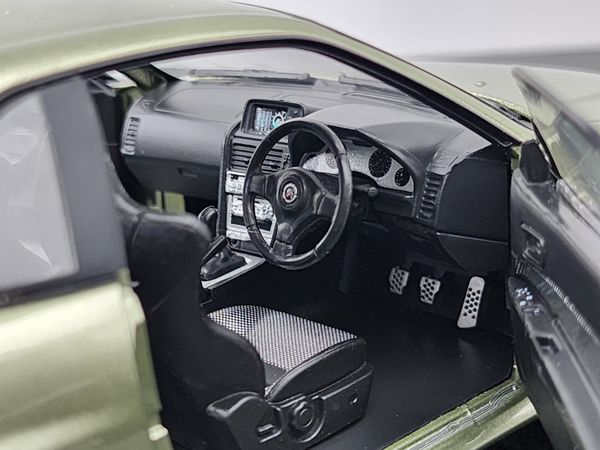 Xe Mô Hình Nissan GT-R (R34) 1999 1:18 Solido (Green)