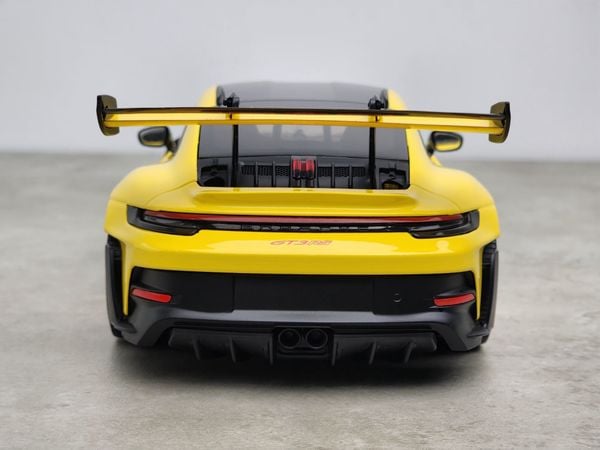 Xe Mô Hình Porsche 911 (992) GT3RS - 2024 1:18 Minichamps