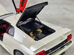 Xe Mô Hình Lamborghini Diablo SE30 Jota 1:18 Autoart ( Trắng )