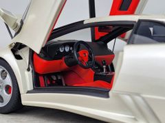 Xe Mô Hình Lamborghini Diablo SE30 Jota 1:18 Autoart ( Trắng )