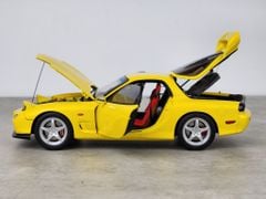 Xe Mô Hình Mazda RX7 Spirit R 1:18 Polar Master ( Vàng )