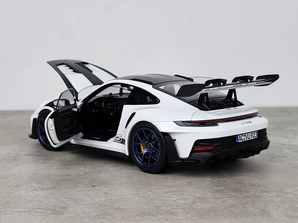 Xe mô hình Porsche 911 GT3 RS 2022 1:18 Norev (Trắng Mâm Xanh)