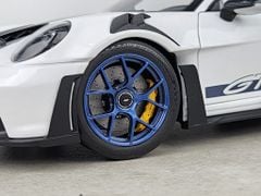Xe mô hình Porsche 911 GT3 RS 2022 1:18 Norev (Trắng Mâm Xanh)