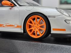 Xe Mô Hình Porsche 911 GT3 RS - 2007 1:18 Minichamps ( Sivler )