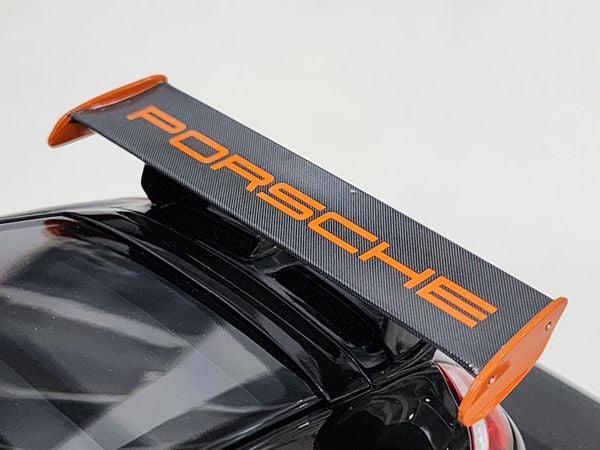 Xe Mô Hình Porsche 911 (911.2) GT3 RS 2018 1:18 Minichamps (Đỏ)