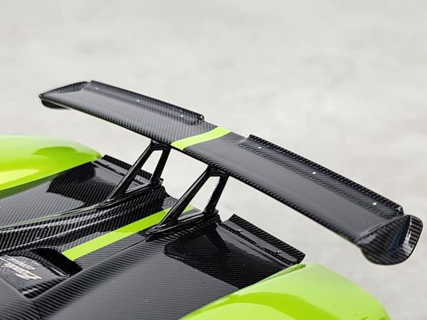 Xe Mô Hình Pagani Zonda Cinque Coupe 1/18 Almost Real (Xanh Lá)