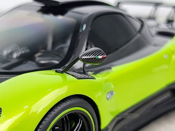 Xe Mô Hình Pagani Zonda Cinque Coupe 1/18 Almost Real (Xanh Lá)