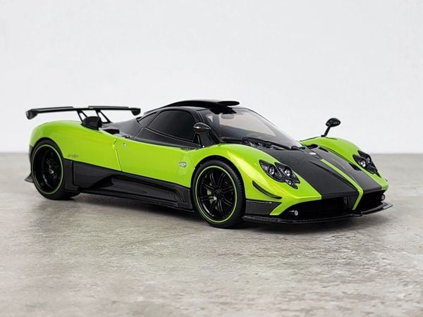 Xe Mô Hình Pagani Zonda Cinque Coupe 1/18 Almost Real (Xanh Lá)
