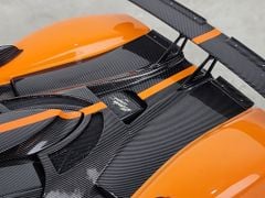 Xe Mô Hình Pagani Zonda Cinque Coupe 1/18 Almost Real (Cam)