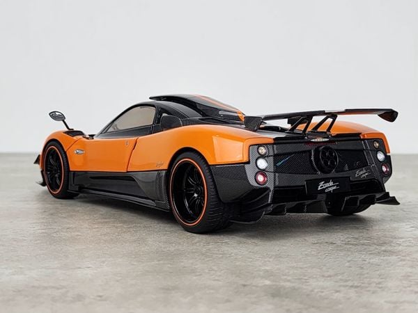 Xe Mô Hình Pagani Zonda Cinque Coupe 1/18 Almost Real (Cam)