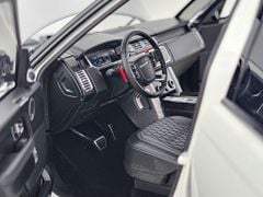 Xe Mô Hình Range Rover 1:18 LCD Models ( Trắng )