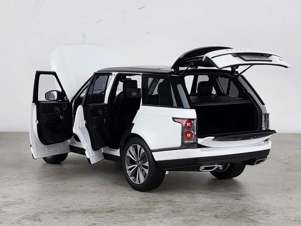 Xe Mô Hình Range Rover 1:18 LCD Models ( Trắng )