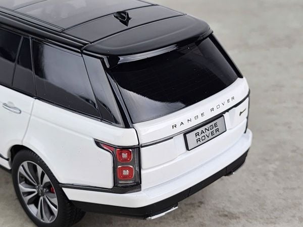 Xe Mô Hình Range Rover 1:18 LCD Models ( Trắng )