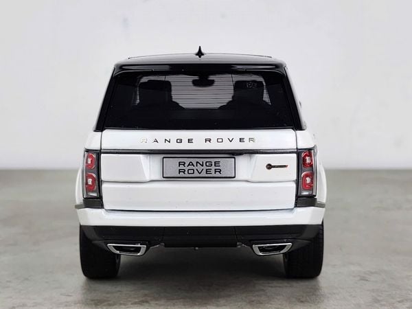 Xe Mô Hình Range Rover 1:18 LCD Models ( Trắng )