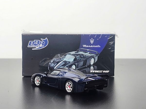 Xe Mô Hình Maserratti MC12 Stradale 1:64 Minigt x BBR ( Blue Metallic )