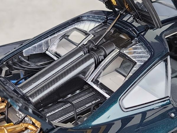 Xe Mô Hình MCLaren Honda F1 1:18 LCD ( Green )