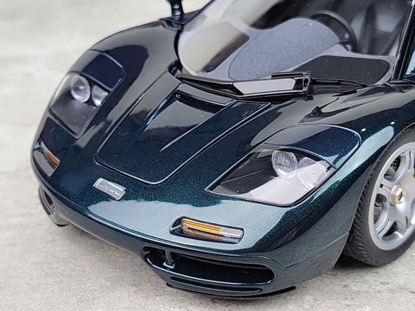 Xe Mô Hình MCLaren Honda F1 1:18 LCD ( Green )