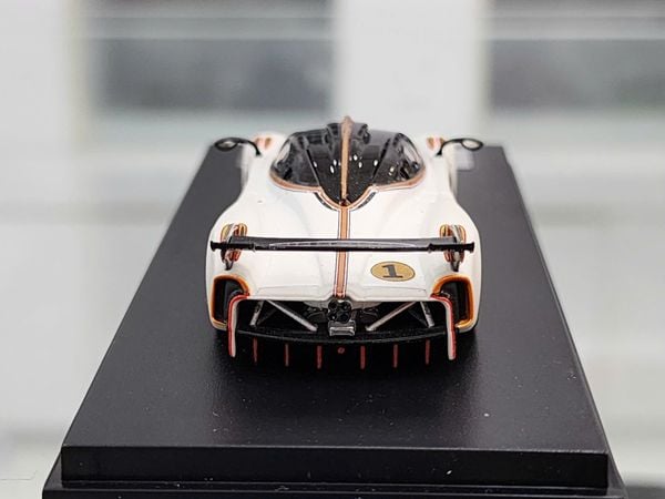 Xe Mô Hình Pagani HuayraR 1:64 LCD (Pearl White color)