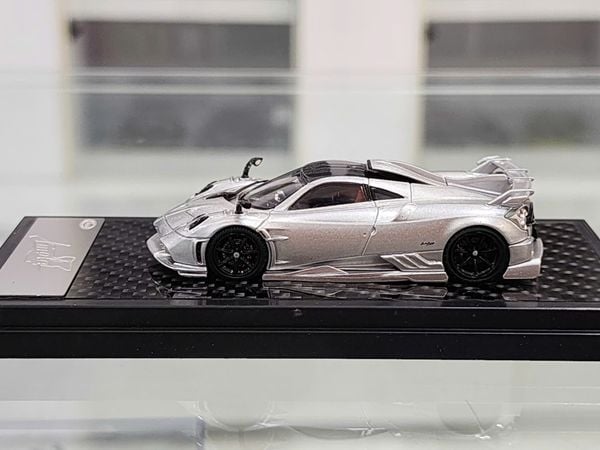 Xe Mô Hình Pagani Imola Coupe 1:64 LCD (Silver color)