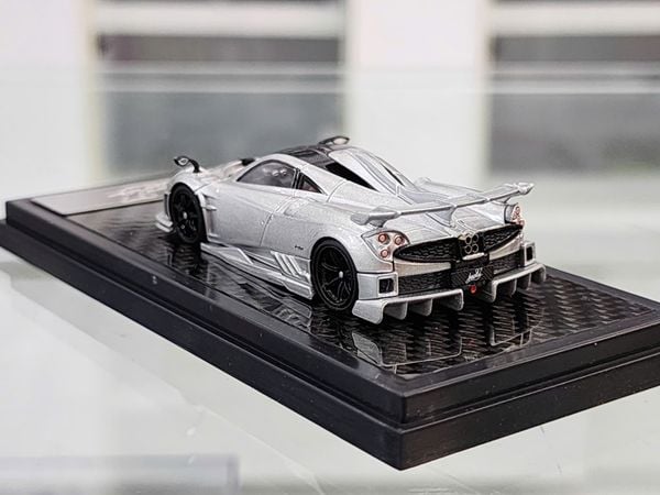 Xe Mô Hình Pagani Imola Coupe 1:64 LCD (Silver color)