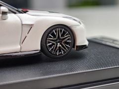 Xe Mô Hình Nissan R35 50th Anniversary 1:64 Motorhelix ( White Pearl )