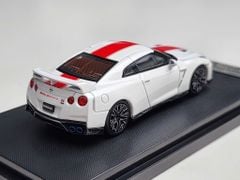 Xe Mô Hình Nissan R35 50th Anniversary 1:64 Motorhelix ( White Pearl )