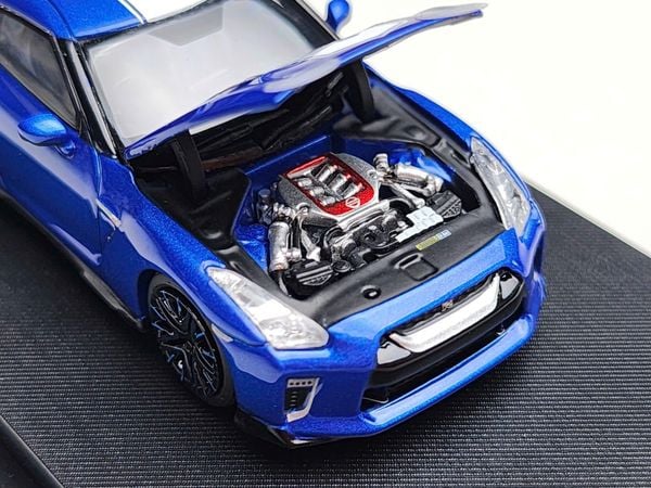 Xe Mô Hình Nissan R35 50th Anniversary 1:64 Motorhelix ( Blue )