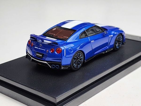 Xe Mô Hình Nissan R35 50th Anniversary 1:64 Motorhelix ( Blue )