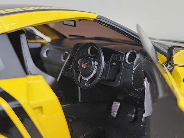 Xe Mô Hình Nissan GT-R (R35) Liberty Walk Body Kit 2.0 1:18 Solido (Yellow)