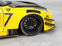 Xe Mô Hình Nissan GT-R (R35) Liberty Walk Body Kit 2.0 1:18 Solido (Yellow)